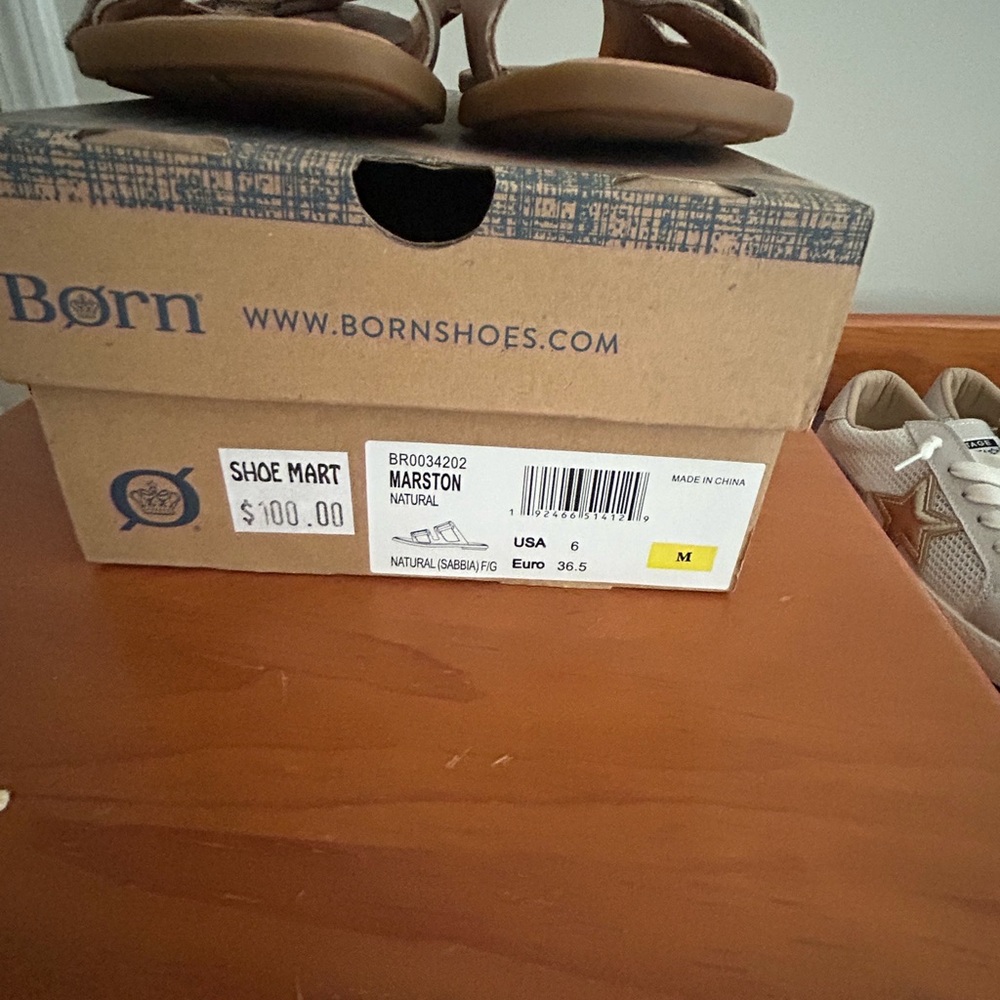 Born Women's Natural Sandals